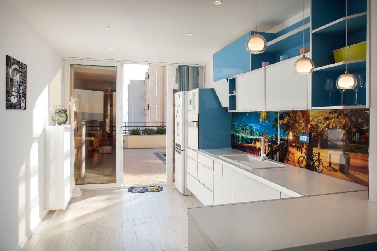 Studio Apartment Tia Макарска Екстериор снимка