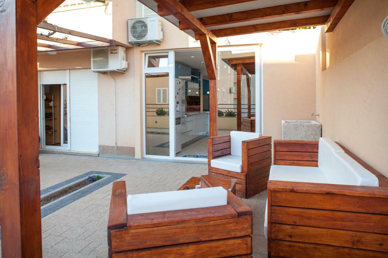 Studio Apartment Tia Макарска Екстериор снимка